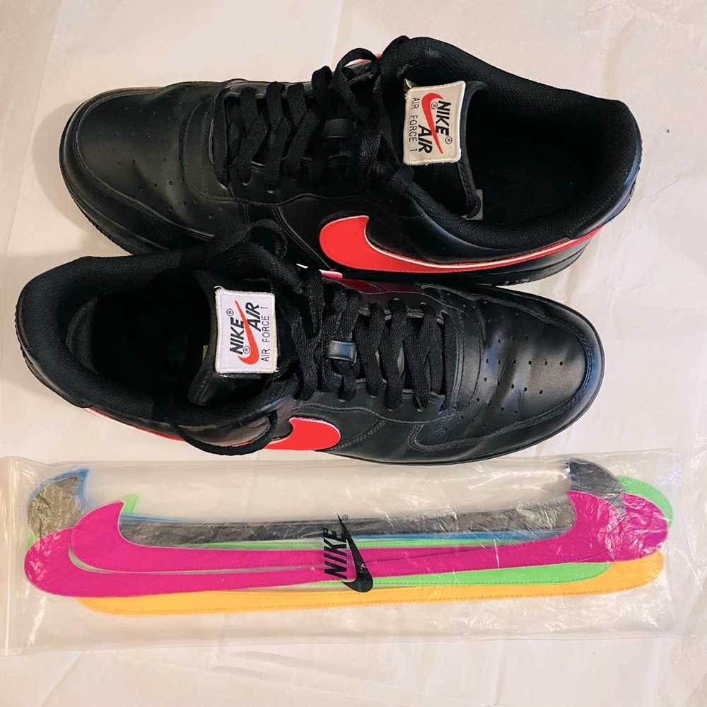 Nike Air Force 1 Black with Swoosh Pack
Men’s Size 13